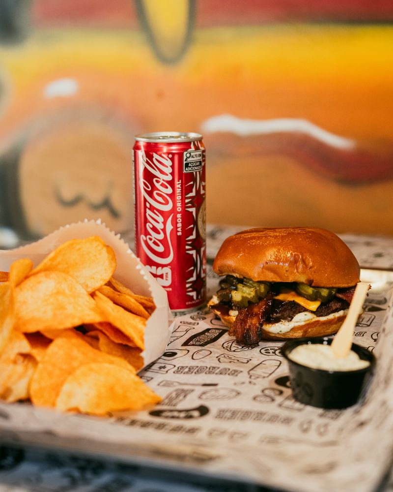 Combo: batata chips + refrigerante do Martino Fogo & Brasa